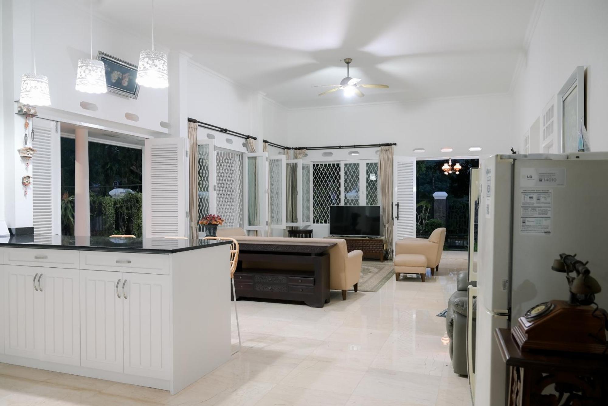 Kirana Guest House Bogor Zewnętrze zdjęcie
