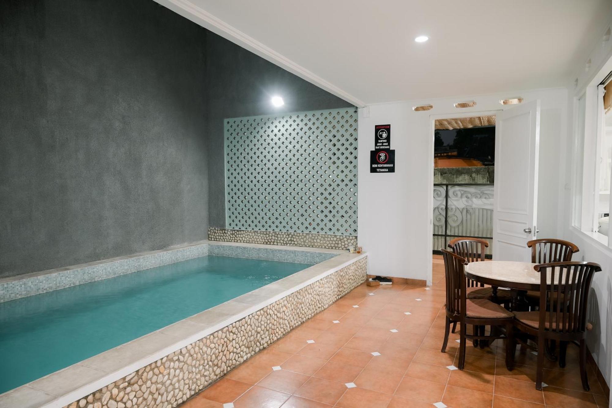 Kirana Guest House Bogor Zewnętrze zdjęcie