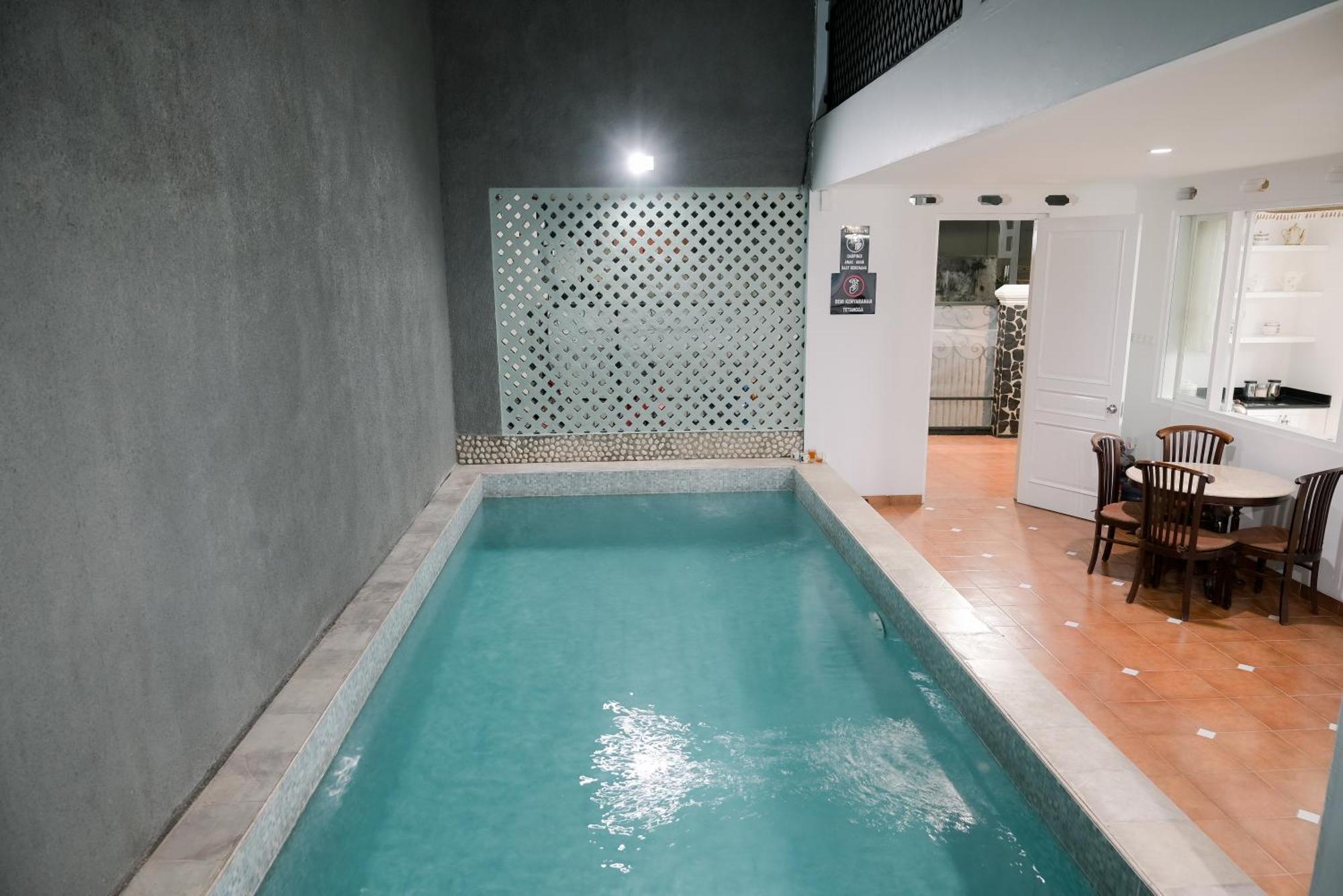 Kirana Guest House Bogor Zewnętrze zdjęcie